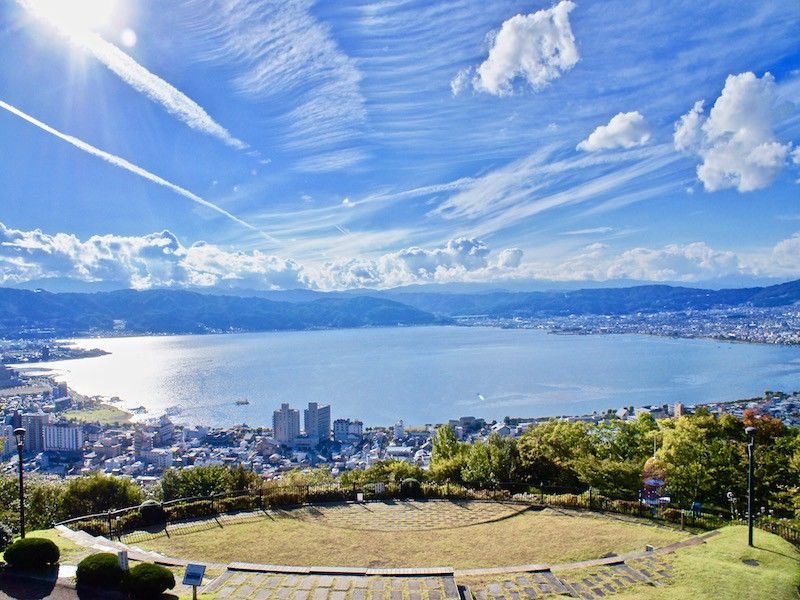 Berkunjung ke 6 Tempat Wisata ala Kimi no Nawa di Jepang