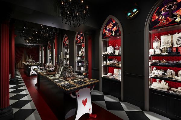 Alice On Wednesday - Sensasi Berbelanja Di Dunia Sihir Alice In Wonderland
