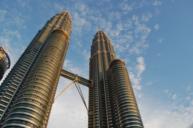 Hasil gambar untuk petronas tower